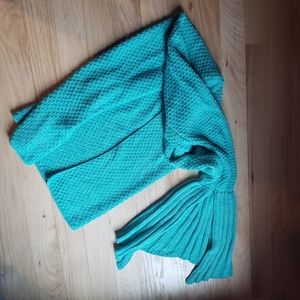 Mermaid tail blanket